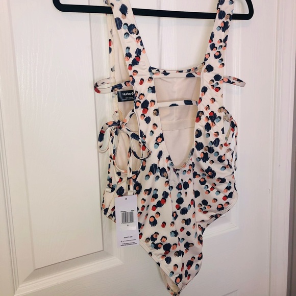 Hurley bathing suit (s) - Picture 7 of 7